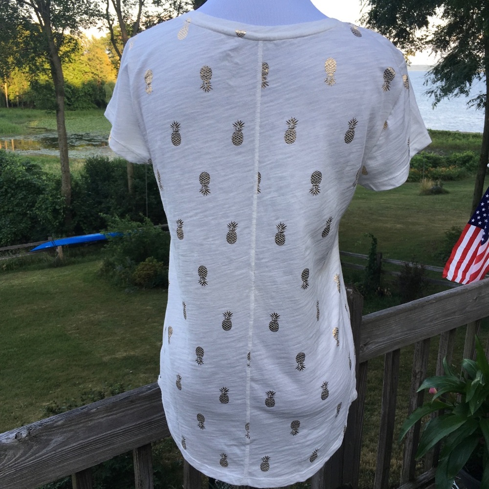 GAP Pineapple Shirt - Picture 8 of 9